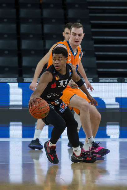 更是球员个 更是球员个