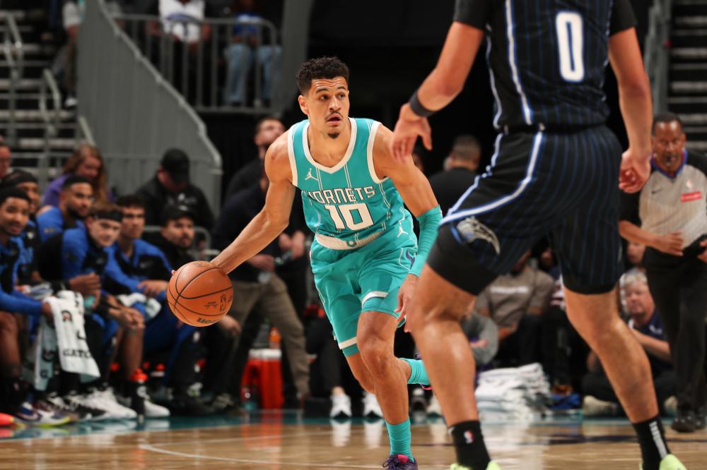 镜报：麦卡利斯特未随利物浦前往纽卡斯尔，或因妻子即将分娩