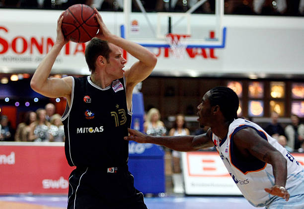 他不仅在技 他不仅在技